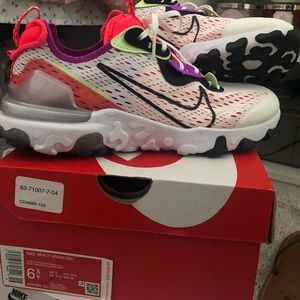 Nike react Vision GS 6.5Y/8 women’s